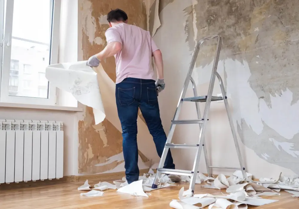 Jak ściągnąć tapetę ze ściany? Łatwy poradnik DIY