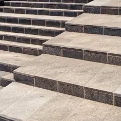 Czym pomalować betonowe schody zewnętrzne, aby uniknąć zniszczeń?