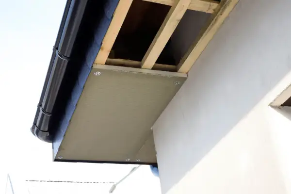 Jak zrobić stelaż pod podbitkę dachową - Poradnik DIY