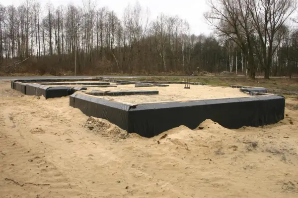 Hydroizolacja ścian fundamentowych - Jak uniknąć kosztownych błędów?